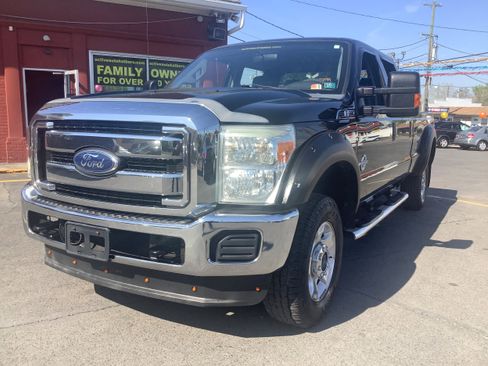Used 2012 Ford F350 XLT w/ XLT Interior Pkg AWD/4WD image 3