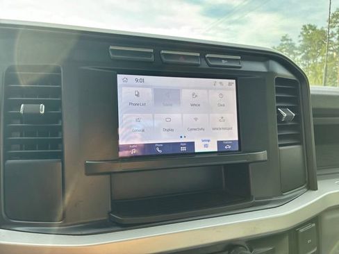 Used 2024 Ford F350 XL RWD image 29