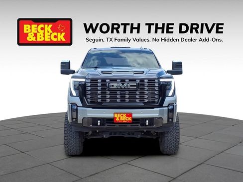 Used 2024 GMC Sierra 2500 Denali Ultimate AWD/4WD image 2