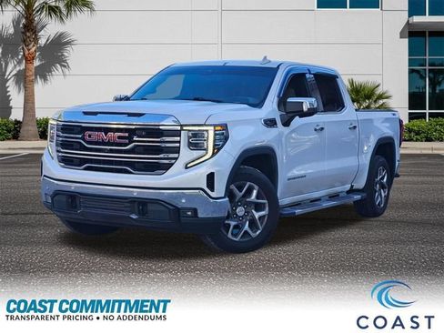 Used 2022 GMC Sierra 1500 SLT w/ SLT Premium Plus Package AWD/4WD image 1