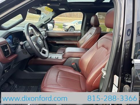 Used 2024 Ford Expedition Limited image 9