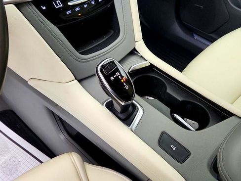 Used 2019 Cadillac XT5 Luxury FWD image 17