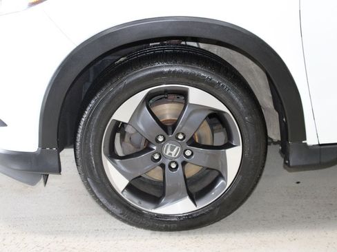 Used 2018 Honda HR-V EX image 5