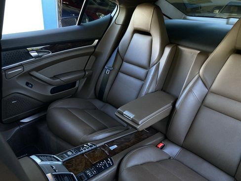 Used 2016 Porsche Panamera 4S w/ Premium Package Plus image 17