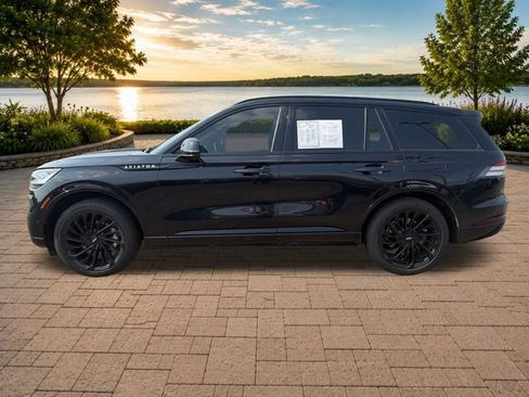 Certified 2024 Lincoln Aviator Reserve w/ Jet Package AWD/4WD image 3