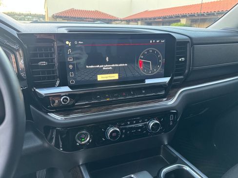 Used 2024 GMC Sierra 1500 Elevation image 22