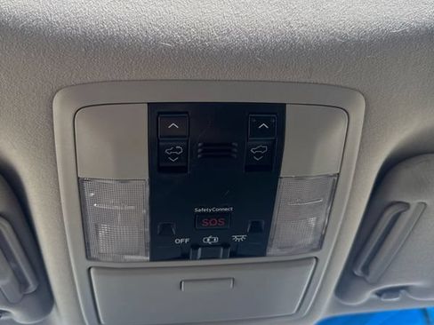 Used 2015 Lexus GX 460 w/ Navigation Package AWD/4WD image 39