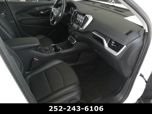 Used 2024 GMC Terrain SLT w/ Infotainment Package II AWD/4WD image 39