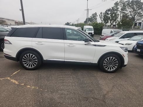 Used 2022 Lincoln Aviator 2WD w/ Premium Package image 17