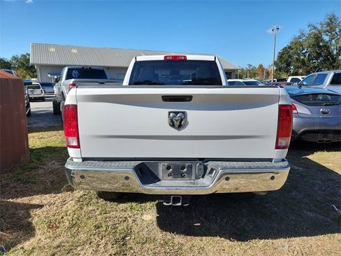 Used 2018 RAM 2500 Tradesman w/ Chrome Appearance Group image 4