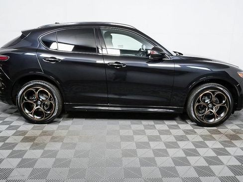 New 2025 Alfa Romeo Stelvio Sprint AWD/4WD image 27