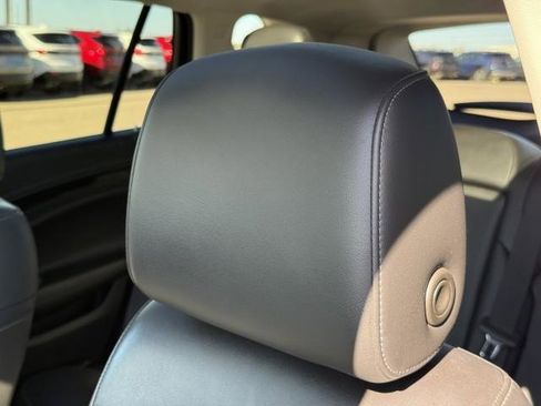 Used 2020 Buick Envision Essence w/ Experience Buick Package image 17