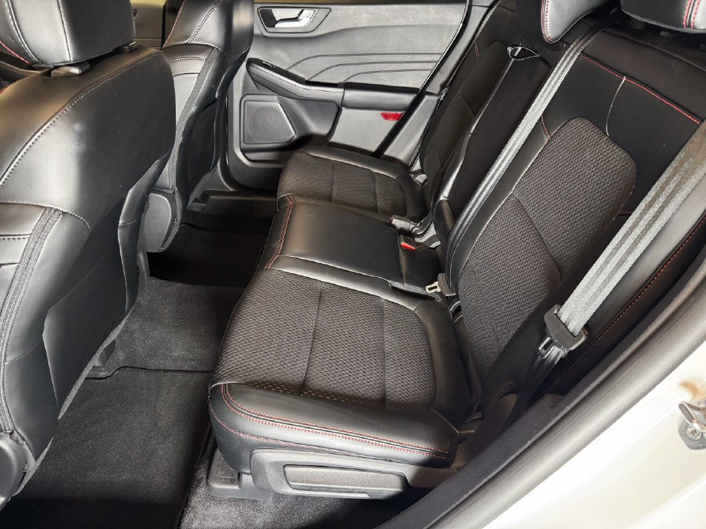 Used 2024 Ford Escape ST-Line w/ Tech Pack #1 AWD/4WD image 21