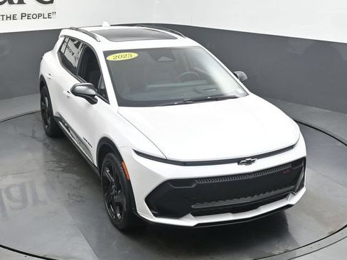 Used 2025 Chevrolet Equinox EV RS w/ Active Safety Package 3 FWD image 47