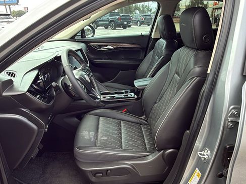 Used 2023 Buick Envision Avenir AWD/4WD image 9