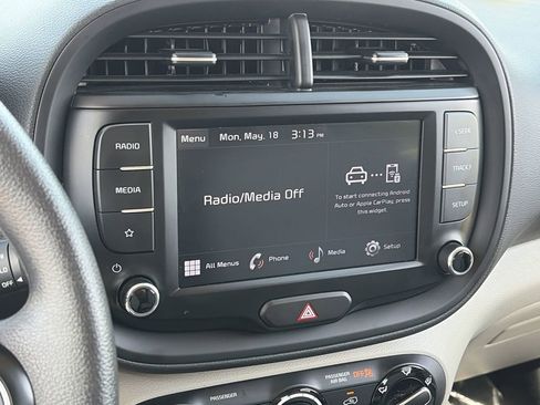 Certified 2024 Kia Soul LX FWD image 24