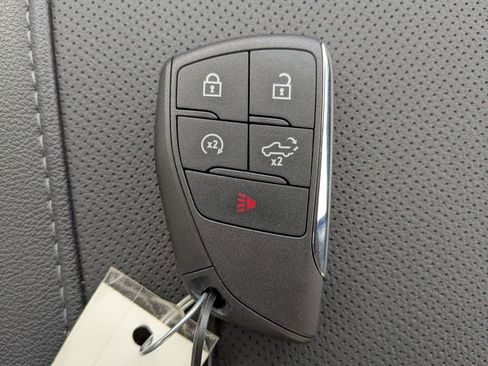 Used 2024 Chevrolet Silverado 2500 LTZ w/ LTZ Plus Package image 31