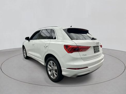 Certified 2023 Audi Q3 2.0T Premium w/ Convenience Package AWD/4WD image 2