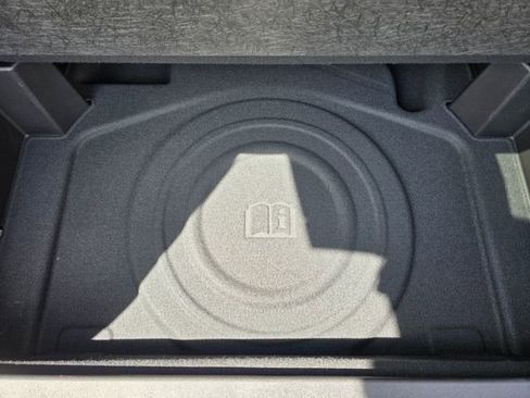 Used 2022 Chevrolet Equinox Premier image 13