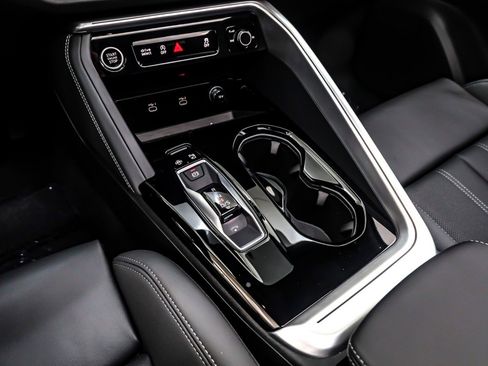New 2025 Audi Q5 Premium Plus image 6