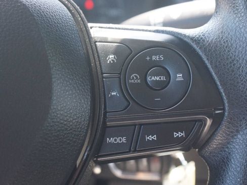 Used 2024 Toyota Corolla LE FWD image 9