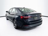 Used 2024 Volkswagen Jetta SE image 5