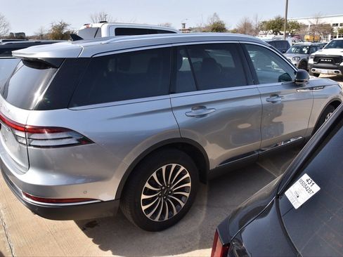 Certified 2023 Lincoln Aviator Reserve w/ Equipment Group 201A image 6