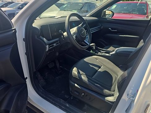 Used 2025 Hyundai Santa Cruz SEL FWD image 5