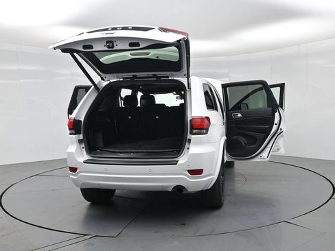 Used 2021 Jeep Grand Cherokee Laredo X AWD/4WD image 38