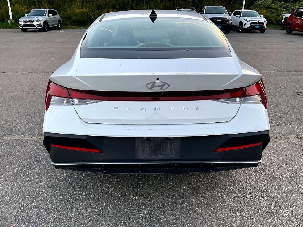 Used 2024 Hyundai Elantra SEL FWD image 10