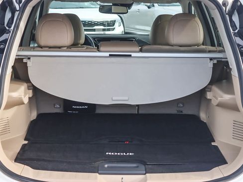 Used 2020 Nissan Rogue SL image 25