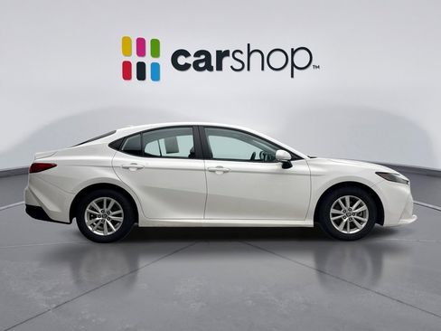 Used 2025 Toyota Camry LE FWD image 6