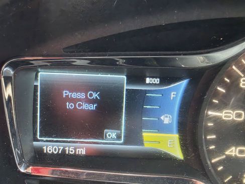 Used 2013 Lincoln MKX AWD image 26