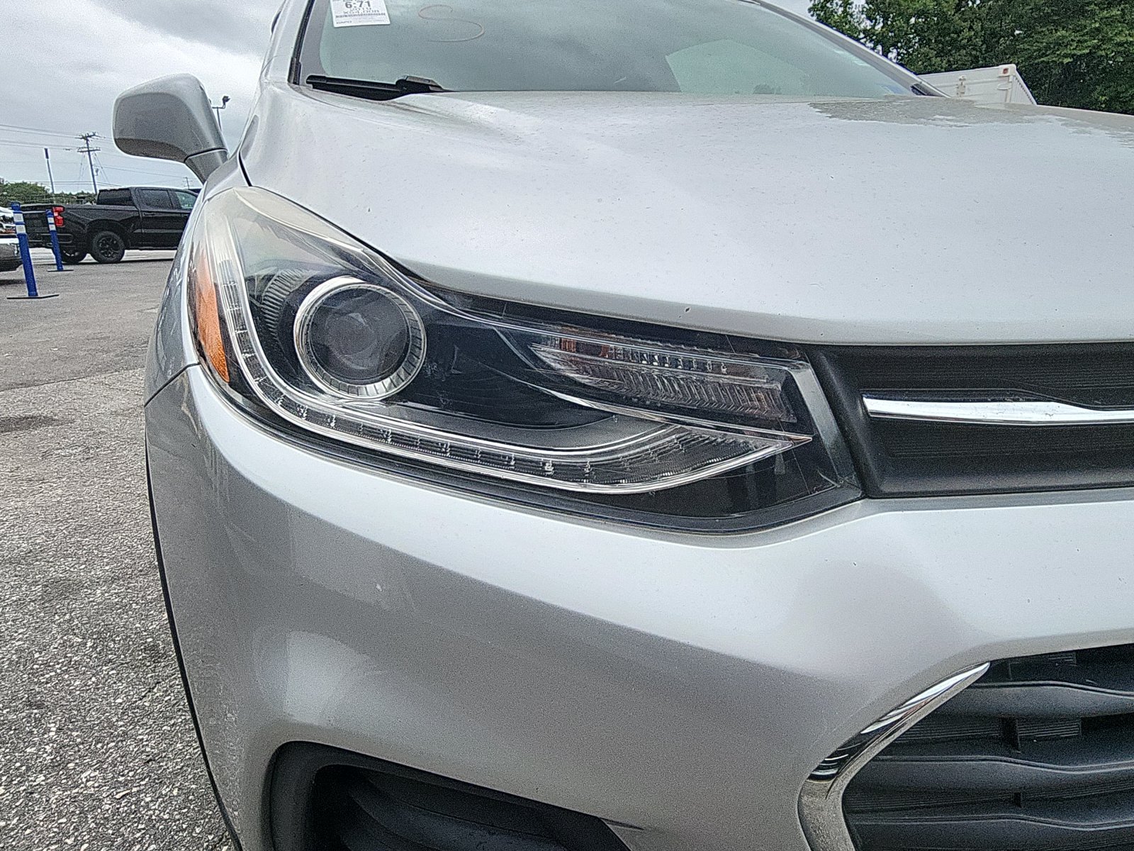 Used 2019 Chevrolet Trax LT w/ LT Convenience Package FWD image 9