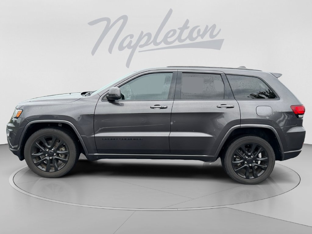 Used 2021 Jeep Grand Cherokee Laredo X RWD image 2