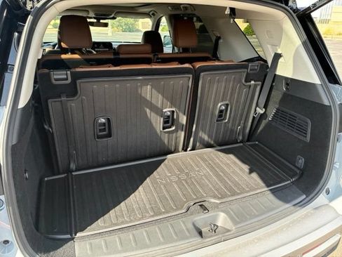 Certified 2025 Nissan Pathfinder Platinum w/ Cargo Package FWD image 19