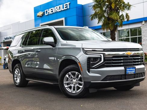 Used 2025 Chevrolet Tahoe LT AWD/4WD image 1