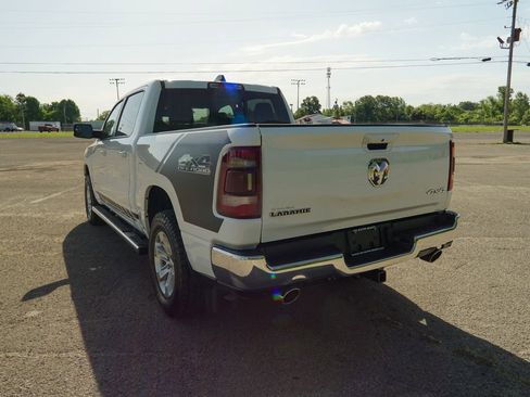 Used 2024 RAM 1500 Laramie AWD/4WD image 4