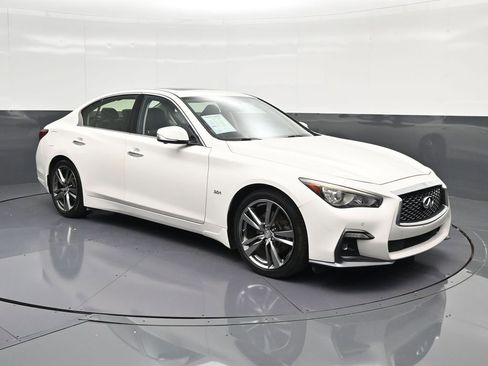 Used 2019 INFINITI Q50 Signature Edition w/ Cargo Package (L96) RWD image 5