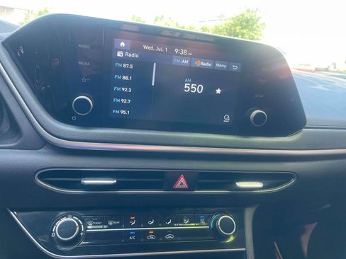 Used 2021 Hyundai Sonata SE FWD image 8
