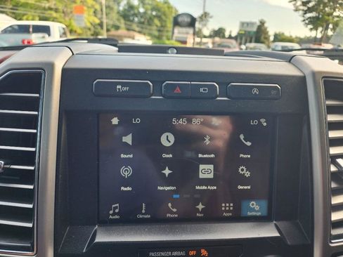 Used 2018 Ford F150 Platinum w/ Equipment Group 701A Luxury AWD/4WD image 18