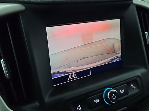 Used 2024 GMC Terrain SLE image 29