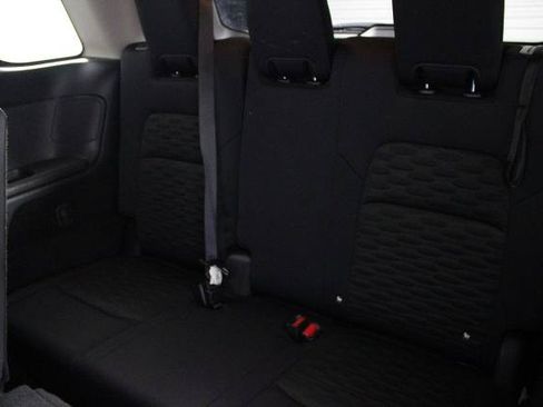Certified 2025 Nissan Pathfinder SV AWD/4WD image 21