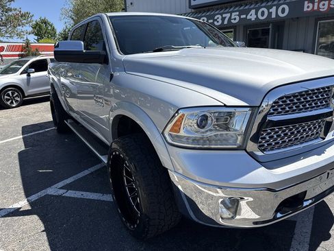 Used 2015 RAM 1500 Laramie w/ Convenience Group AWD/4WD image 13