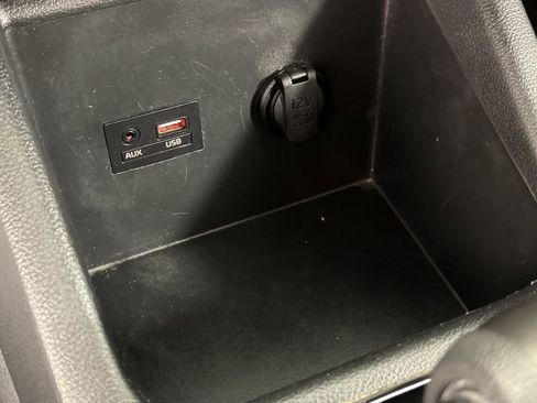 Used 2018 Kia Forte LX w/ LX Rear Camera Package image 29