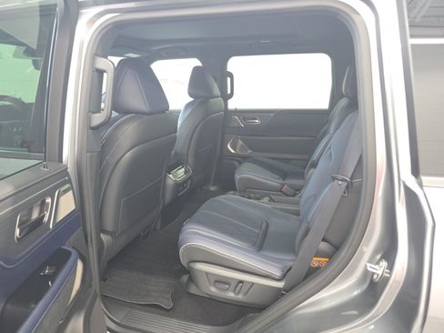 New 2026 INFINITI QX80 4WD image 21