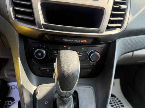 Used 2021 Ford Transit Connect XL FWD image 14
