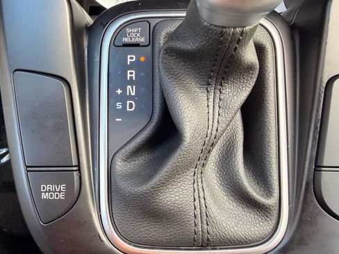 Used 2025 Kia Soul LX w/ LX Technology Package image 20