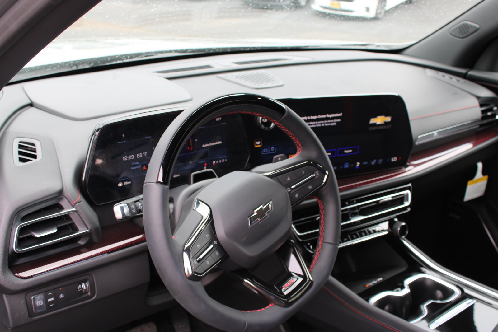 New 2026 Chevrolet Traverse RS w/ LPO, Floor Liner Package FWD image 10