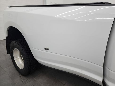 Used 2022 RAM 3500 Big Horn w/ Level C Equiment Group image 26